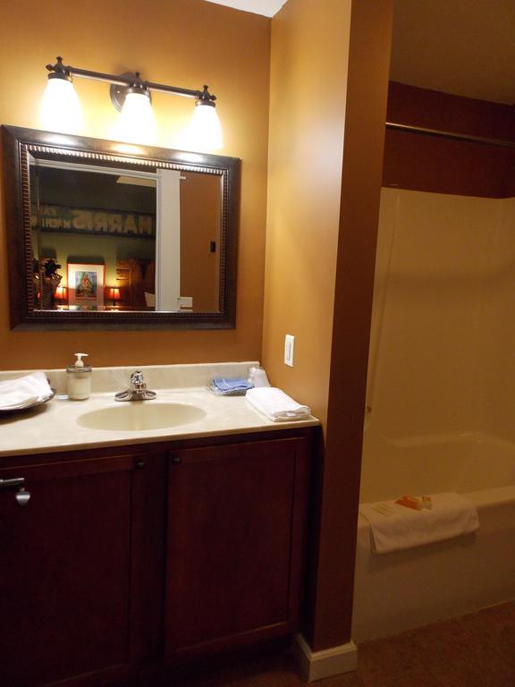 Pittsfield William Watson Hotel (Adults Only) מראה חיצוני תמונה