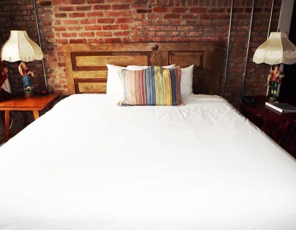 Pittsfield William Watson Hotel (Adults Only) מראה חיצוני תמונה