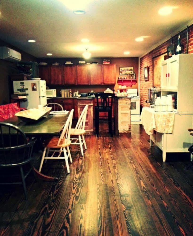 Pittsfield William Watson Hotel (Adults Only) מראה חיצוני תמונה